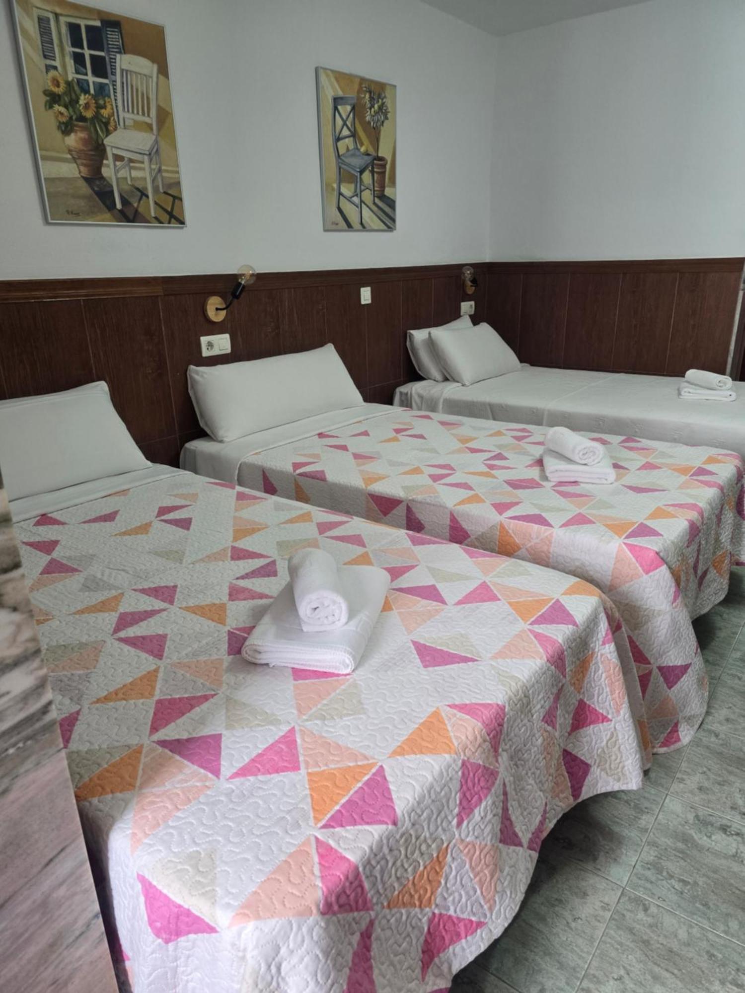 La Tortuga Lodging Rooms Tarifa Exterior photo